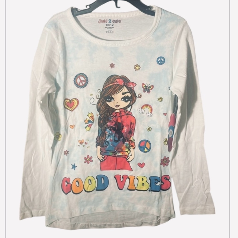 Just 2 Cute Girls Long Sleeve Hi-Low Graphic Tee NWT